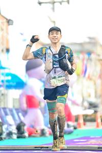 BIB: 1180
                            <button type="button" onclick="openModal(24886228)" class="btn btn-primary btn-sm float-right btn-popup" data-toggle="modal" data-target=".modal-high-quality">
                        <i class="fas fa-shopping-cart"></i> Add to Cart
                    </button>
                                            <button type="button" onclick="isThisMe(24886228, true)" class="btn btn-success btn-sm float-right btn-popup btn-isme hidden" data-toggle="tooltip" data-placement="bottom" title="นี่คือรูปของคุณใช่ไหม คลิกที่นี่เพื่อเอาเข้าอัลบั้ม">
                        <i class="fas fa-plus"></i> Add to album
                    </button>
                    <button type="button" onclick="isThisMe(24886228, false)" class="btn btn-warning btn-sm float-right btn-popup btn-isnotme hidden">
                        <i class="fas fa-ban"></i> Remove from album
                    </button>